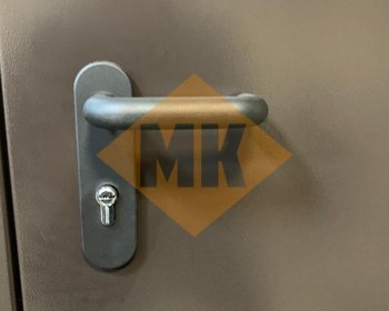 дверная ручка технической двери